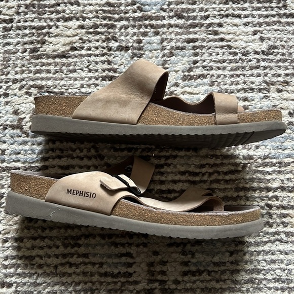 Mephisto Helen Sandals Beige Leather Sz 40 US 9.5 - 10 EUC - Picture 3 of 7